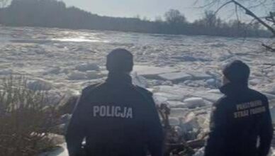 Wysoki stan na rzece Bug. Policjanci kontrolują sytuację w wielu miejscowościach wschodniego Mazowsza