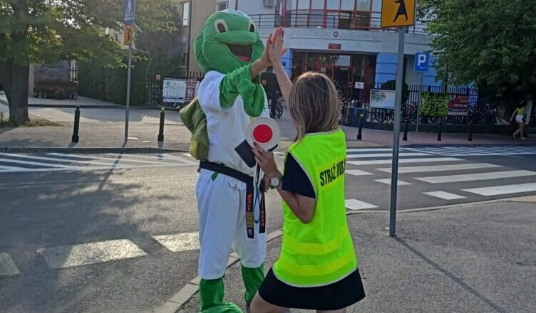 Ząbki - trwa akcja bezpieczna droga do szkoły