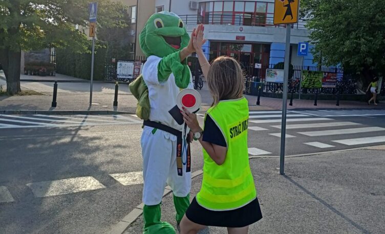 Ząbki - trwa akcja bezpieczna droga do szkoły