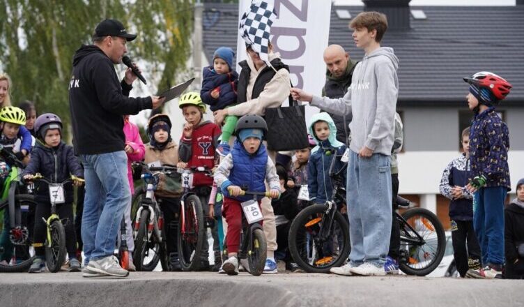 Radzymin - duża pętla radzymińskiego pumptracka oddana do użytku