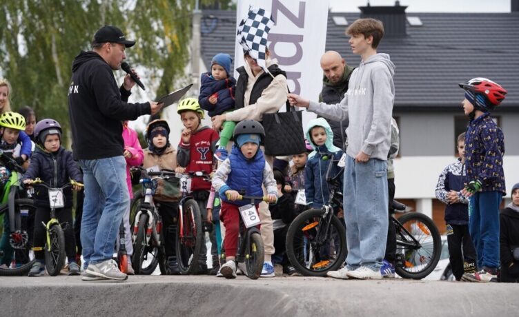 Radzymin - duża pętla radzymińskiego pumptracka oddana do użytku