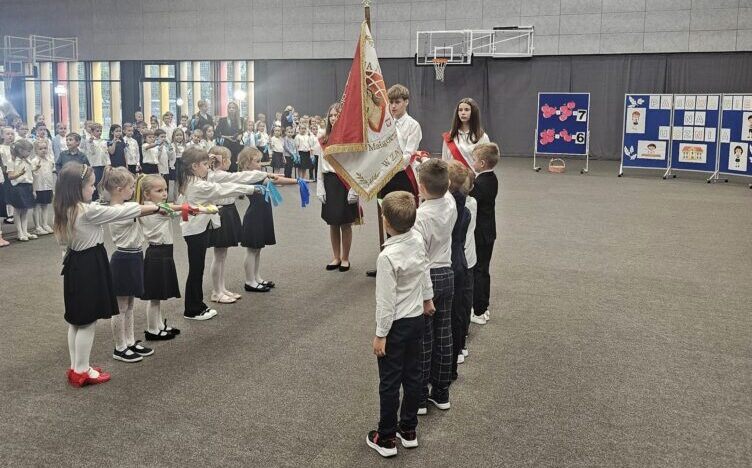 Ząbki - Uroczysty początek edukacyjnej przygody