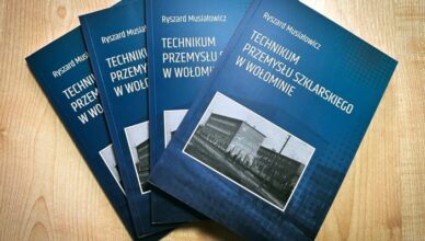 Historia, która łączy pokolenia – odkryj dzieje Technikum Przemysłu Szklarskiego w Wołominie