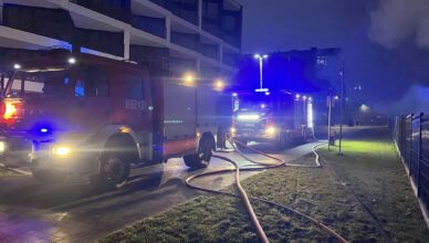 Tragiczny pożar w Zegrzu – Służby w akcji na ul. Groszkowskiego