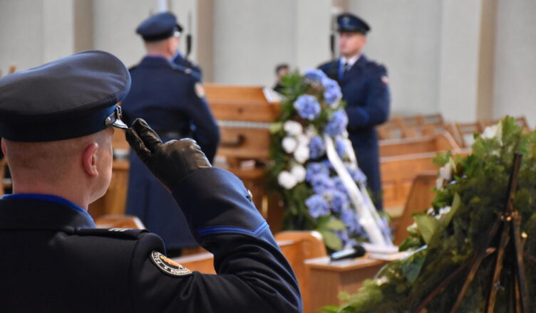 Odszedł na wieczną służbę. Na zawsze w naszej pamięci